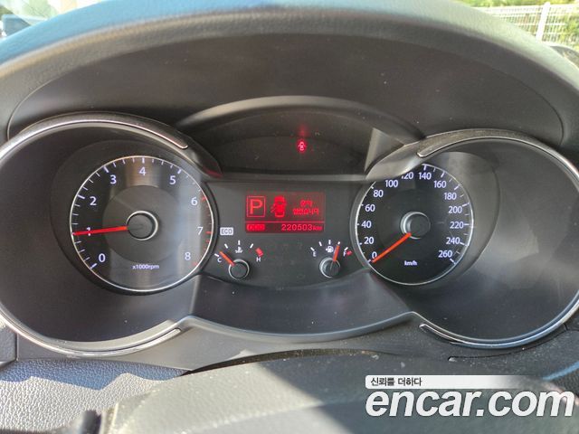Kia K7 LPI VG270 Prestige Standard 2011 — фото 8