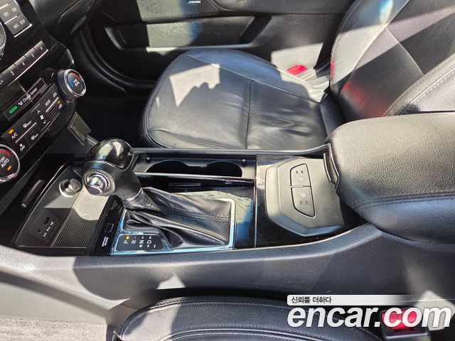 Kia K7 LPI VG270 Prestige Standard 2011 — фото 9