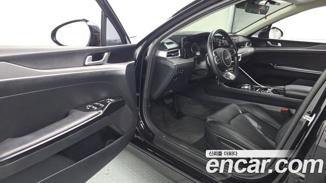 Kia K5 (III) 2.0 Trendy 2023 — фото 10