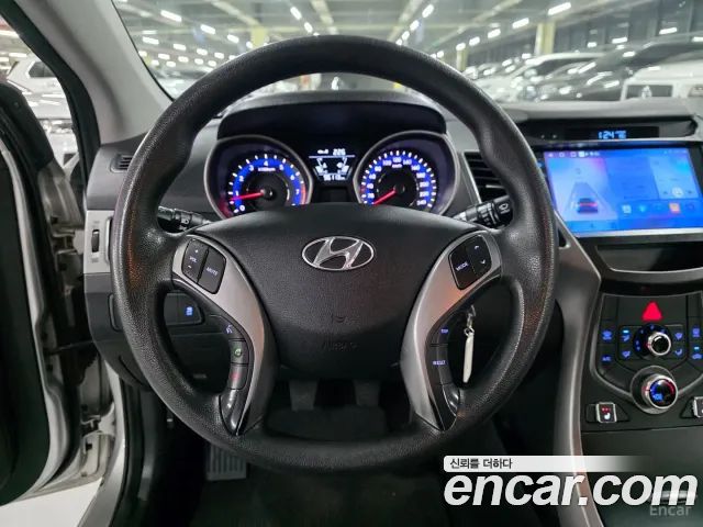 Hyundai Avante 1.6 GDi Style 2014 — фото 8