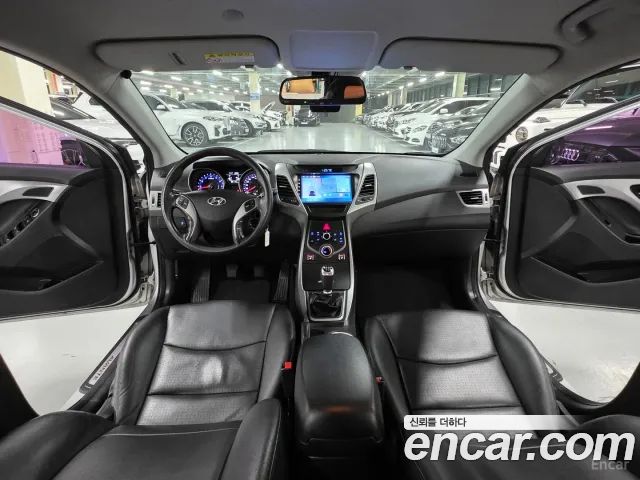 Hyundai Avante 1.6 GDi Style 2014 — фото 9