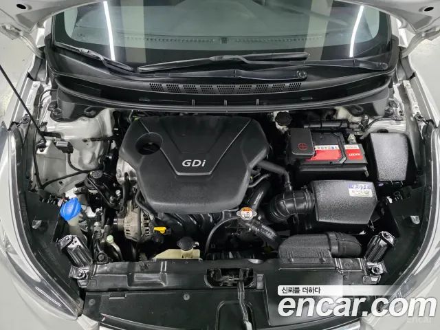 Hyundai Avante 1.6 GDi Style 2014 — фото 24