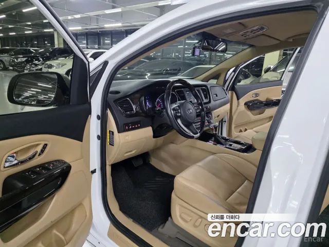 Kia Carnival 9-Seater Noblesse Special 2020 — фото 7