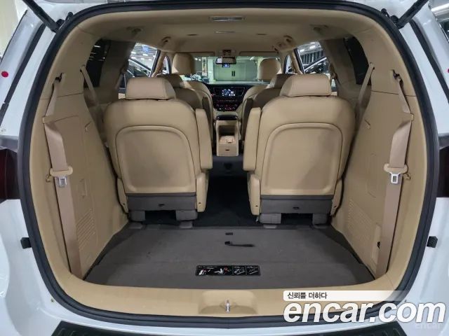 Kia Carnival 9-Seater Noblesse Special 2020 — фото 15
