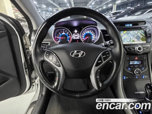 Hyundai Avante 1.6 VGT Modern Standard 2016 — фото 8