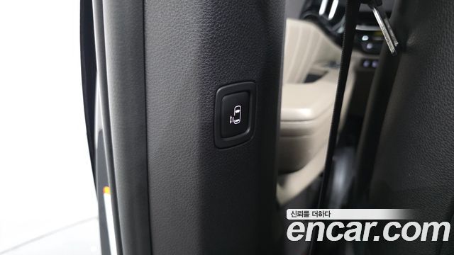Kia Carnival (IV) HEV 9seater Gravity 2025 — фото 31