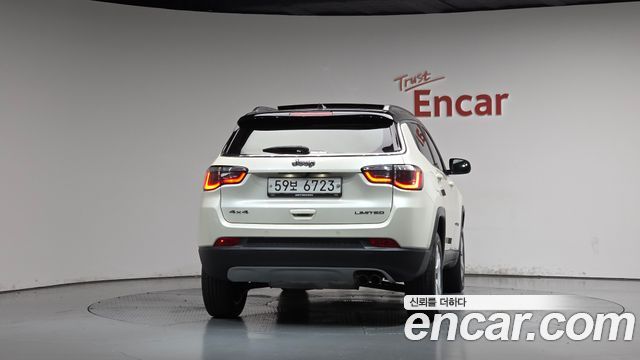 Jeep Compass (II) 2.4 Limitied AWD 2018 — фото 4