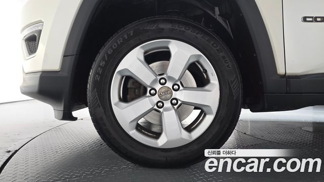Jeep Compass (II) 2.4 Limitied AWD 2018 — фото 5