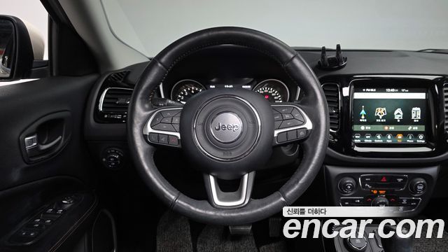 Jeep Compass (II) 2.4 Limitied AWD 2018 — фото 13