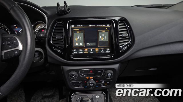 Jeep Compass (II) 2.4 Limitied AWD 2018 — фото 14