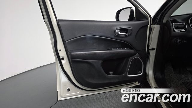 Jeep Compass (II) 2.4 Limitied AWD 2018 — фото 24