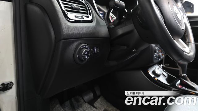 Jeep Compass (II) 2.4 Limitied AWD 2018 — фото 30