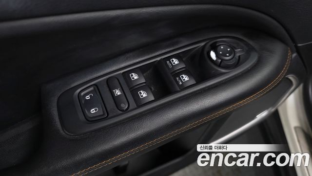 Jeep Compass (II) 2.4 Limitied AWD 2018 — фото 34