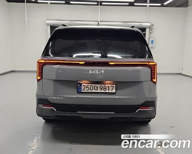 Kia Carnival (IV) Gasoline 9-Seater Gravity 2024 — фото 4