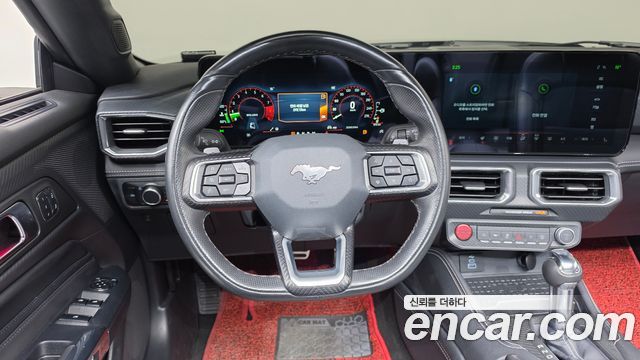 Ford Mustang (VII) 5.0 GT Premium Convertible 2024 — фото 13
