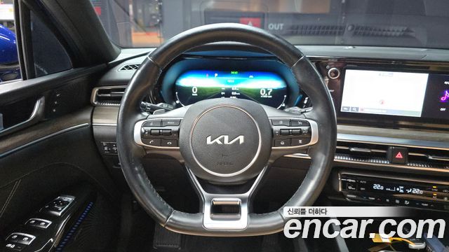 Kia K5 (III) 1.6 Turbo Signature 2022 — фото 13