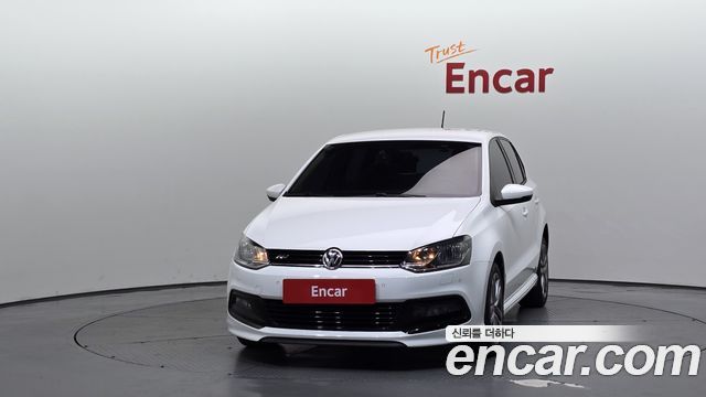 Volkswagen Polo 1.4 TDI R-Line 5th 2015 — фото 3
