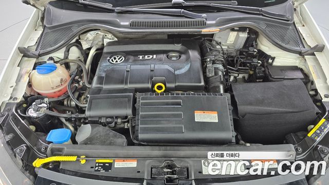 Volkswagen Polo 1.4 TDI R-Line 5th 2015 — фото 6