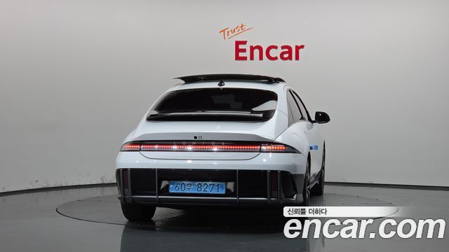 Hyundai Ioniq 6 Long Range Exclusive + 2023 — фото 4