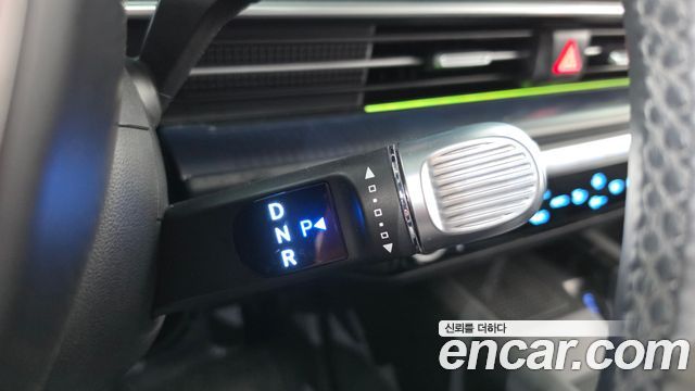 Hyundai Ioniq 6 Long Range Exclusive + 2023 — фото 9