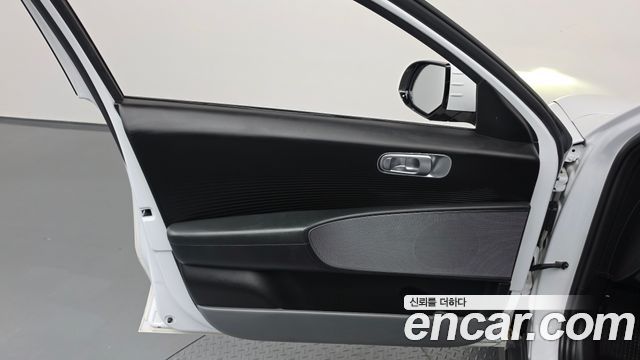 Hyundai Ioniq 6 Long Range Exclusive + 2023 — фото 24