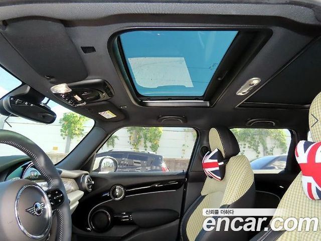 MINI Cooper 3Door Resolute Edition 3rd Gen 2023 — фото 21