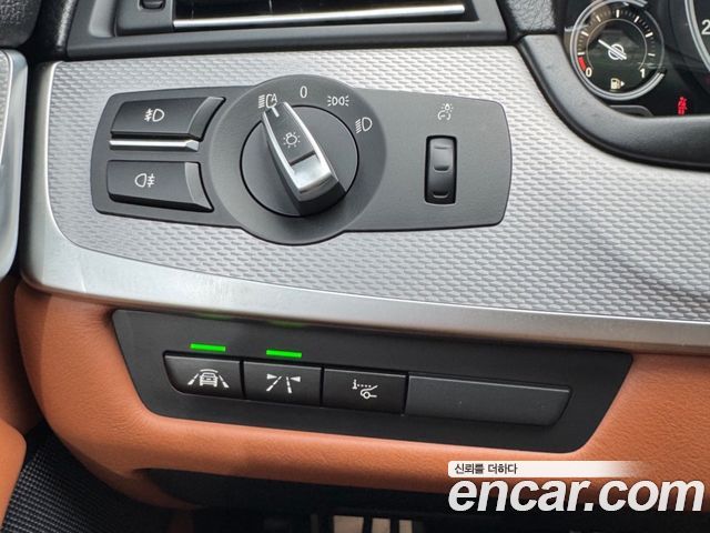 BMW 5 Series (F10) 528i xDrive Aero Dynamic Special Edition 2016 — фото 21