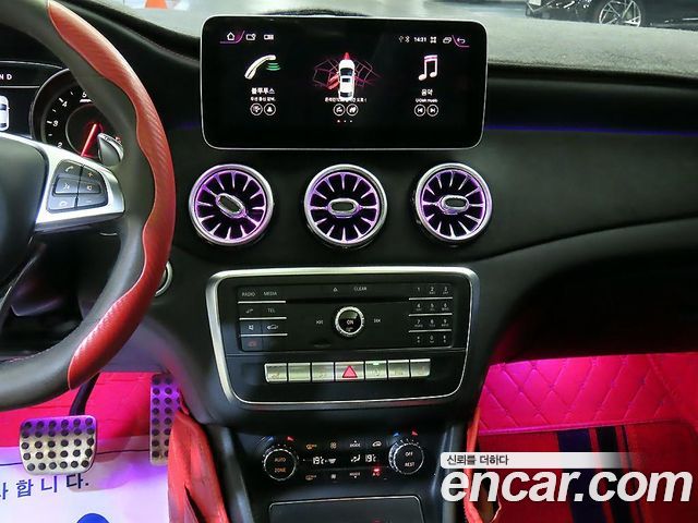 Mercedes-Benz CLA-Class (C117) CLA45 AMG 4MATIC 2018 — фото 15