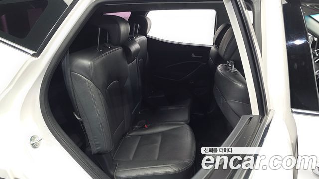 Hyundai Santa Fe (DM) Diesel(e-VGT) 2.0 4WD Premium 2015 — фото 12