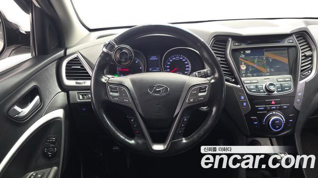 Hyundai Santa Fe (DM) Diesel(e-VGT) 2.0 4WD Premium 2015 — фото 13