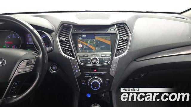 Hyundai Santa Fe (DM) Diesel(e-VGT) 2.0 4WD Premium 2015 — фото 14