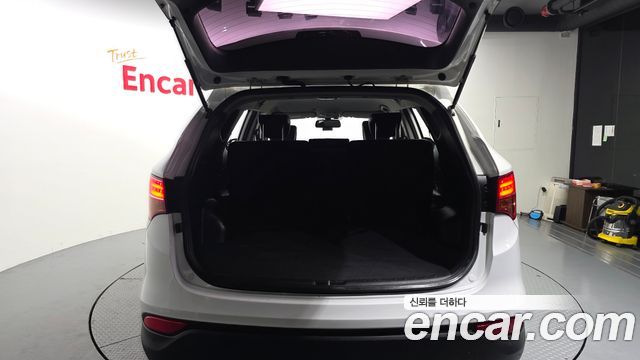 Hyundai Santa Fe (DM) Diesel(e-VGT) 2.0 4WD Premium 2015 — фото 20