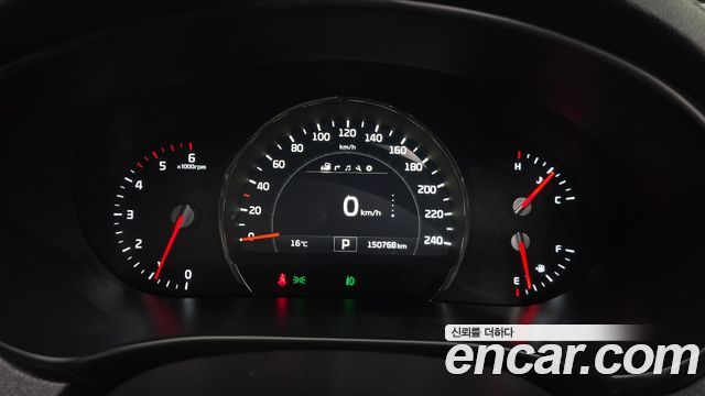 Kia Sorento Diesel 2.0 2WD Noblesse Special 2016 — фото 8