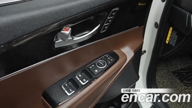 Kia Sorento Diesel 2.0 2WD Noblesse Special 2016 — фото 15