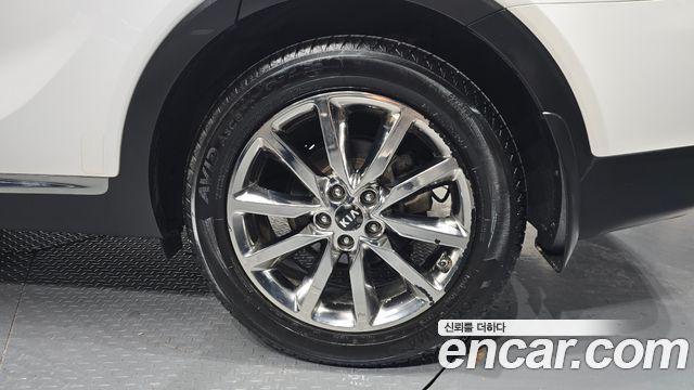 Kia Sorento Diesel 2.0 2WD Noblesse Special 2016 — фото 21