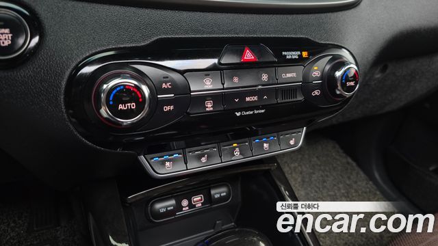 Kia Sorento Diesel 2.0 2WD Noblesse Special 2016 — фото 28