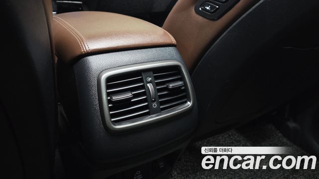 Kia Sorento Diesel 2.0 2WD Noblesse Special 2016 — фото 32