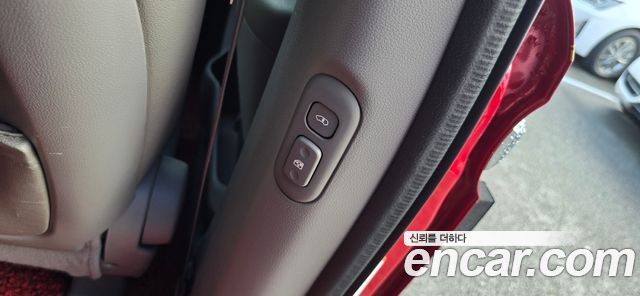 Kia Carnival R New Carnival GLX High-Deluxe 2012 — фото 4
