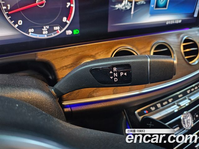 Mercedes-Benz E-Class (W213) E300 Exclusive 2019 — фото 9