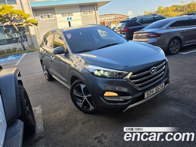 Hyundai Tucson Diesel 2.0 4WD Modren Special 2017 — фото 3