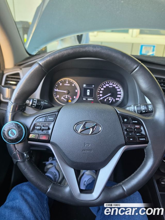 Hyundai Tucson Diesel 2.0 4WD Modren Special 2017 — фото 7
