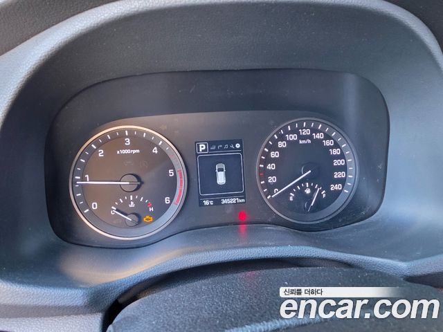 Hyundai Tucson Diesel 2.0 4WD Modren Special 2017 — фото 8