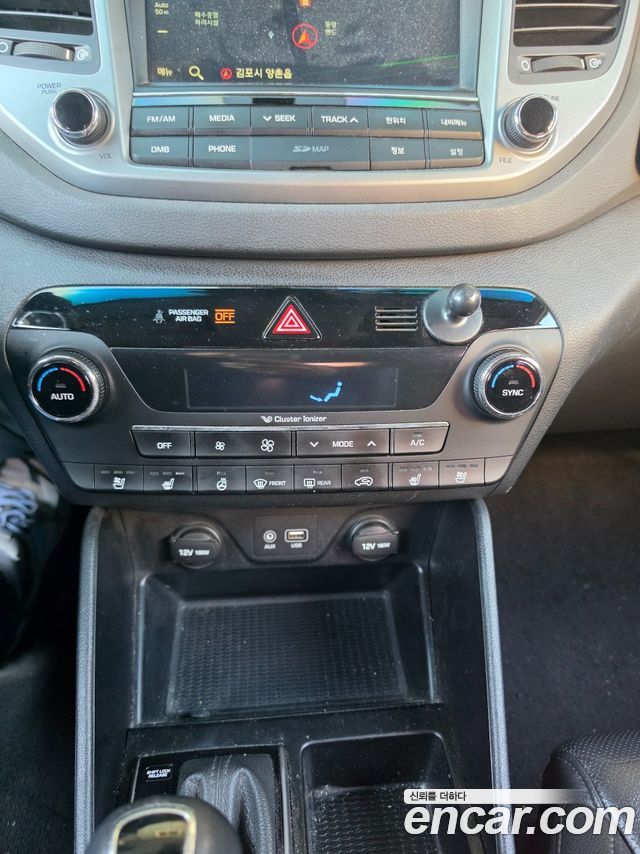 Hyundai Tucson Diesel 2.0 4WD Modren Special 2017 — фото 15