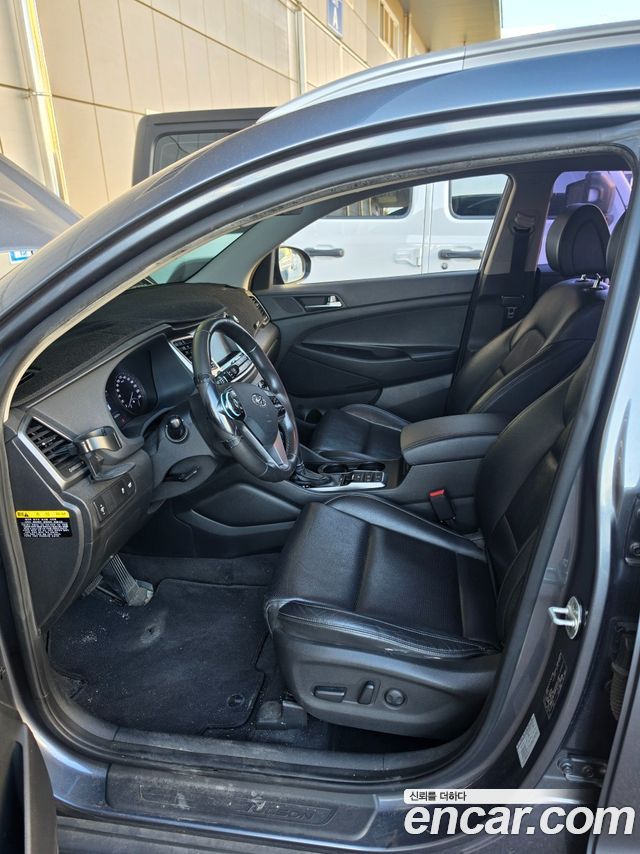 Hyundai Tucson Diesel 2.0 4WD Modren Special 2017 — фото 20