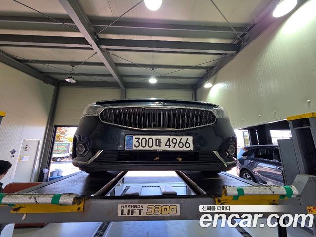 Kia K7 3.0 LPI Luxury (Rental Car)