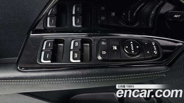 Kia Niro Noblesse 2018 — фото 18