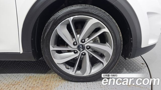 Kia Niro Noblesse 2018 — фото 21