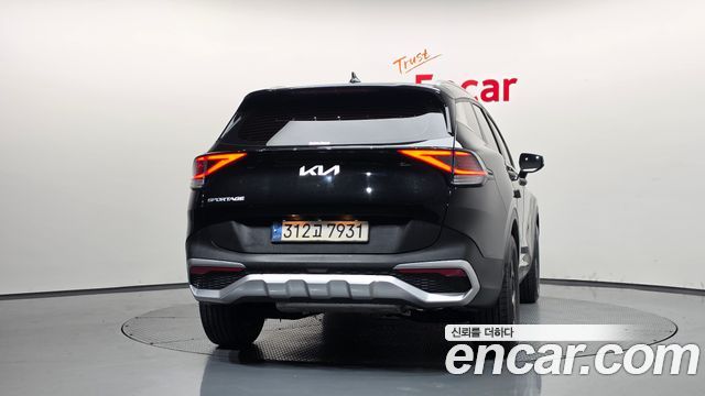 Kia Sportage (V) Gasoline 1.6 Turbo 2WD Prestige 2022 — фото 4