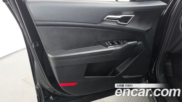Kia Sportage (V) Gasoline 1.6 Turbo 2WD Prestige 2022 — фото 24