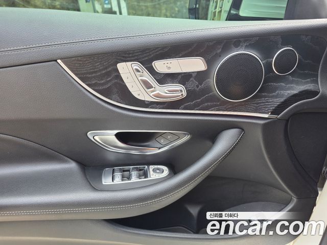 Mercedes-Benz E-Class (W213) E220d Coupe 2019 — фото 19
